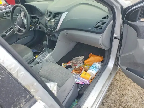 KMHCT4AE8HU230374 2017 HYUNDAI ACCENT - Image 8