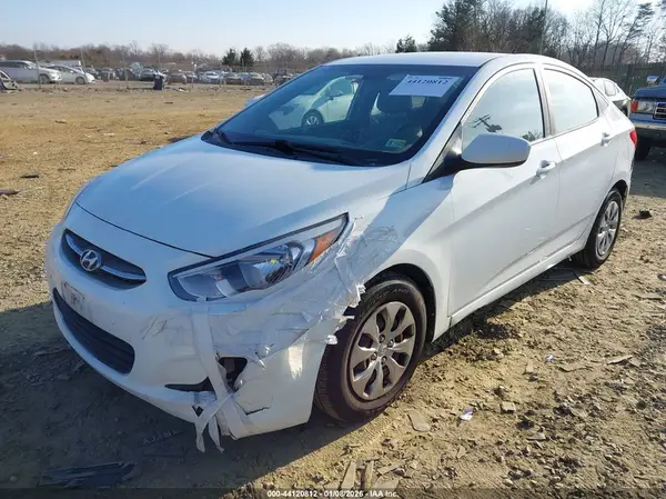 KMHCT4AE8HU231010 2017 HYUNDAI ACCENT - Image 2
