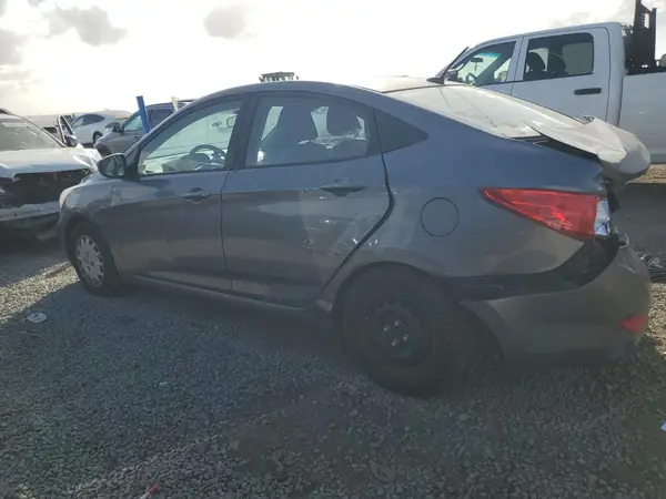 KMHCT4AE8HU233484 2017 HYUNDAI ACCENT - Image 2