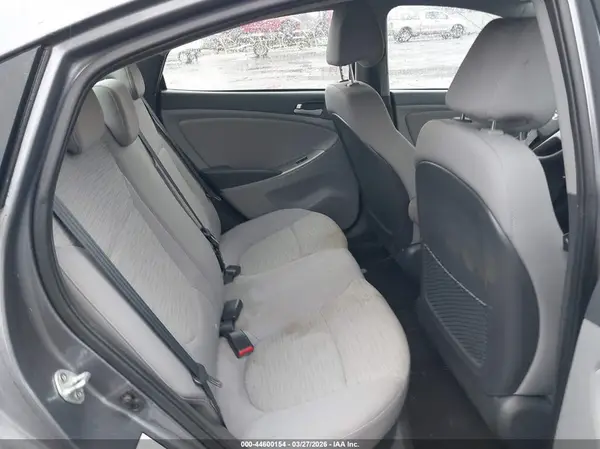 KMHCT4AE8HU240824 2017 HYUNDAI ACCENT - Image 8