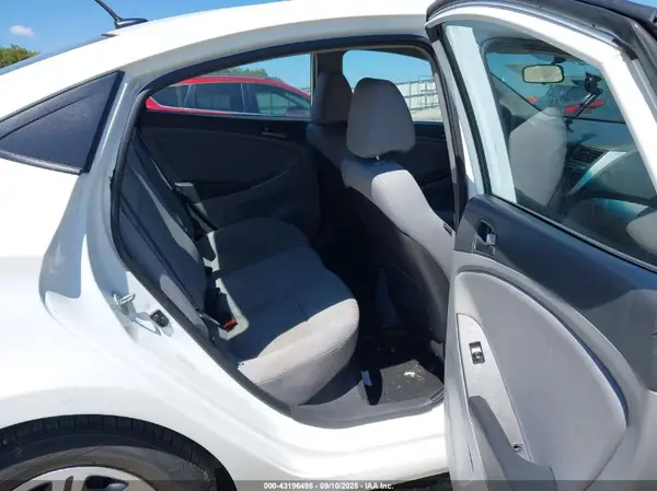 KMHCT4AE8HU243416 2017 HYUNDAI ACCENT - Image 8