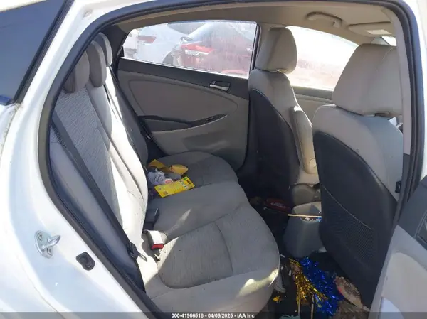 KMHCT4AE8HU246557 2017 HYUNDAI ACCENT - Image 8