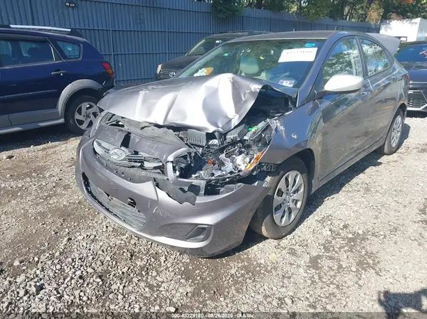 KMHCT4AE8HU248597 2017 HYUNDAI ACCENT - Image 2