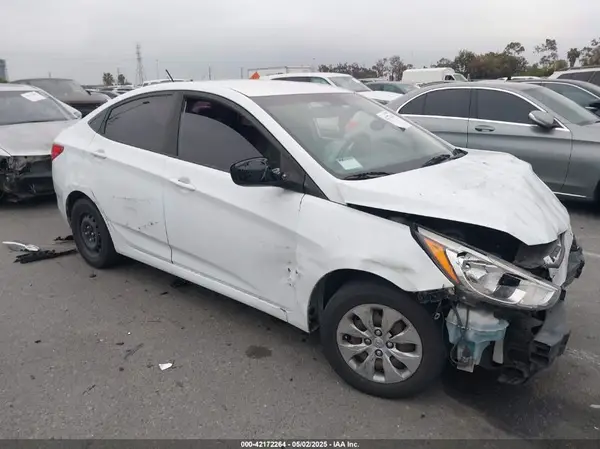 KMHCT4AE8HU250298 2017 HYUNDAI ACCENT - Image 1