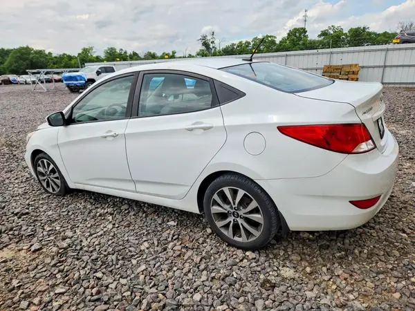 KMHCT4AE8HU252892 2017 HYUNDAI ACCENT - Image 2