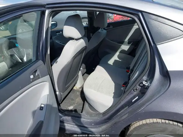 KMHCT4AE8HU269708 2017 HYUNDAI ACCENT - Image 8