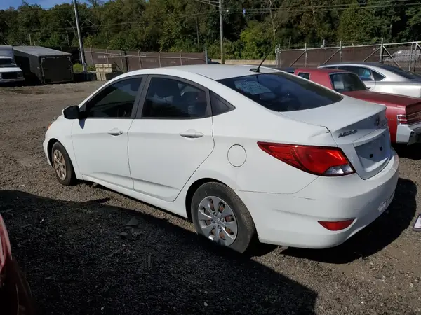 KMHCT4AE8HU271197 2017 HYUNDAI ACCENT - Image 2