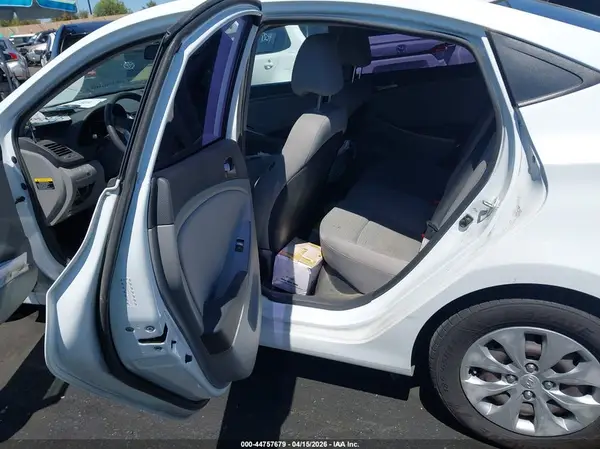 KMHCT4AE8HU272253 2017 HYUNDAI ACCENT - Image 8