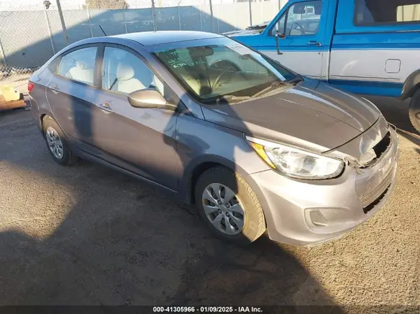 KMHCT4AE8HU273564 2017 HYUNDAI ACCENT - Image 1