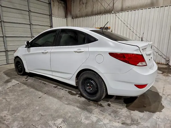 KMHCT4AE8HU274181 2017 HYUNDAI ACCENT - Image 2