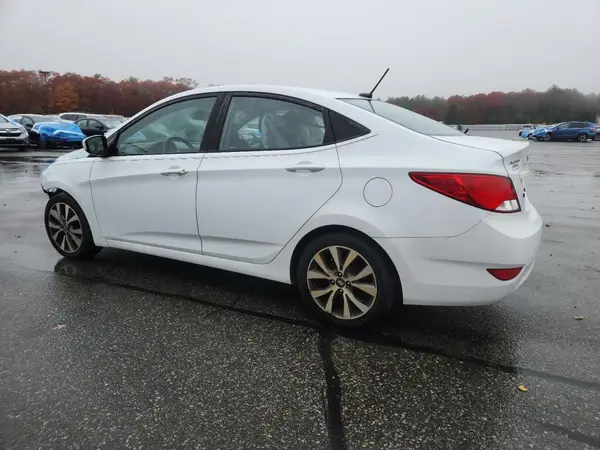 KMHCT4AE8HU279929 2017 HYUNDAI ACCENT - Image 2