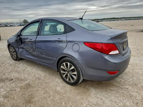 KMHCT4AE8HU281132 2017 HYUNDAI ACCENT - Image 2