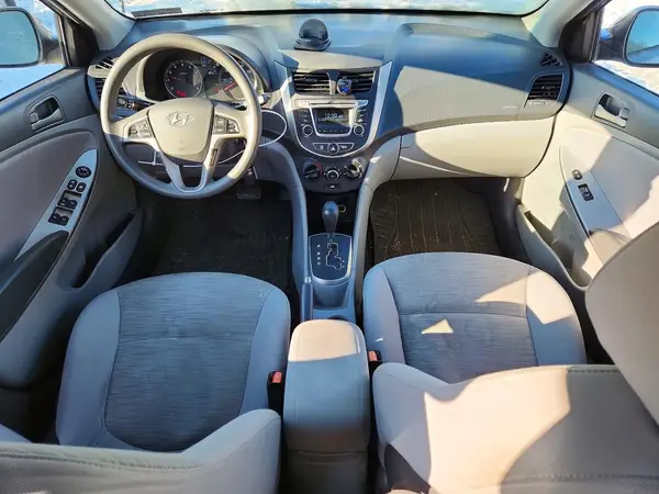 KMHCT4AE8HU285729 2017 HYUNDAI ACCENT - Image 8