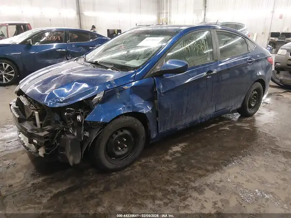 KMHCT4AE8HU286069 2017 HYUNDAI ACCENT - Image 2