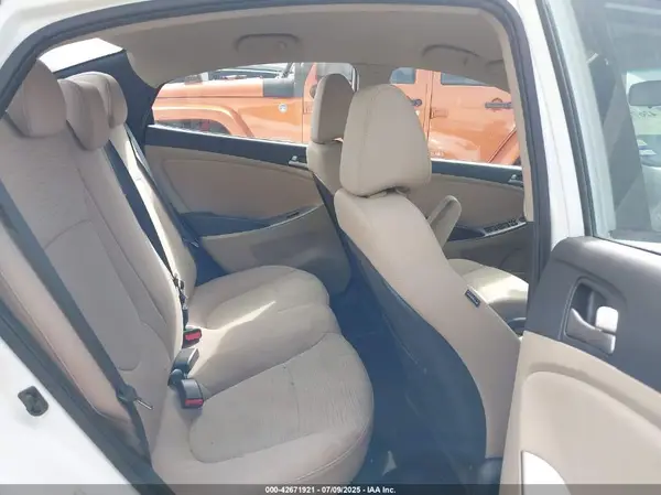 KMHCT4AE8HU288212 2017 HYUNDAI ACCENT - Image 8
