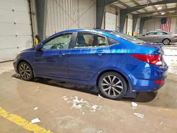 KMHCT4AE8HU293572 2017 HYUNDAI ACCENT - Image 2