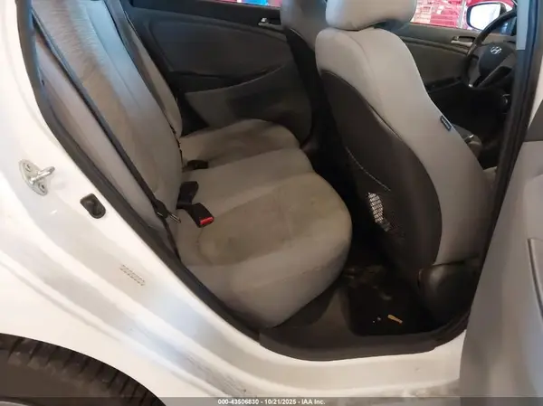KMHCT4AE8HU297511 2017 HYUNDAI ACCENT - Image 8