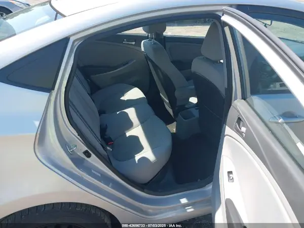 KMHCT4AE8HU315649 2017 HYUNDAI ACCENT - Image 8