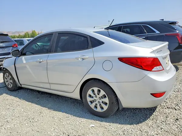 KMHCT4AE8HU340163 2017 HYUNDAI ACCENT - Image 2