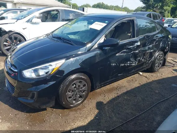 KMHCT4AE8HU340485 2017 HYUNDAI ACCENT - Image 2