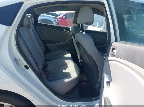 KMHCT4AE8HU346139 2017 HYUNDAI ACCENT - Image 8