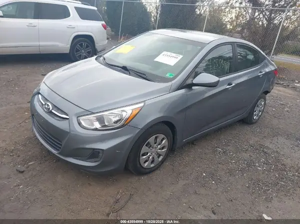 KMHCT4AE8HU355519 2017 HYUNDAI ACCENT - Image 2