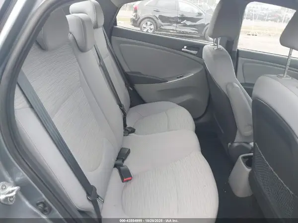 KMHCT4AE8HU355519 2017 HYUNDAI ACCENT - Image 8