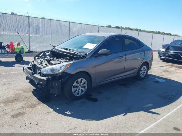 KMHCT4AE8HU357478 2017 HYUNDAI ACCENT - Image 2