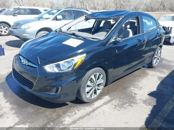 KMHCT4AE8HU358291 2017 HYUNDAI ACCENT - Image 2