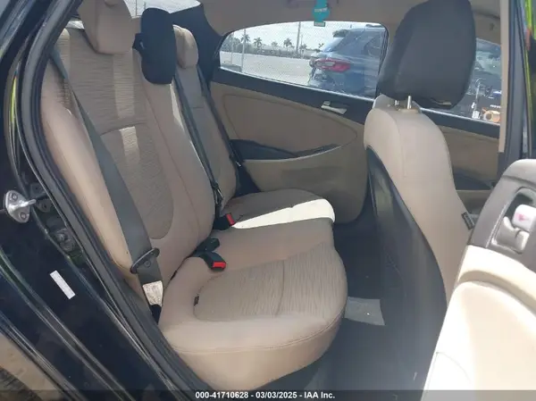 KMHCT4AE8HU360817 2017 HYUNDAI ACCENT - Image 8