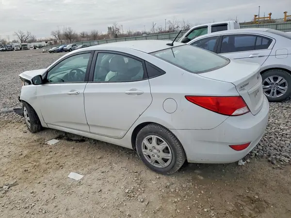 KMHCT4AE8HU376435 2017 HYUNDAI ACCENT - Image 2