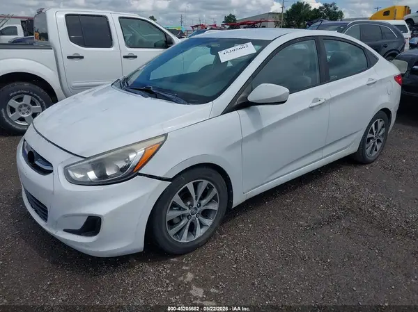 KMHCT4AE8HU380145 2017 HYUNDAI ACCENT - Image 2