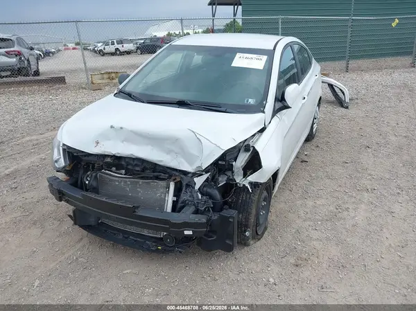 KMHCT4AE8HU381201 2017 HYUNDAI ACCENT - Image 2