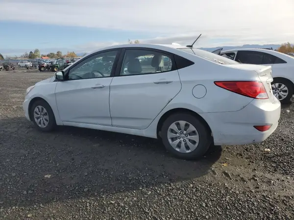 KMHCT4AE8HU388133 2017 HYUNDAI ACCENT - Image 2