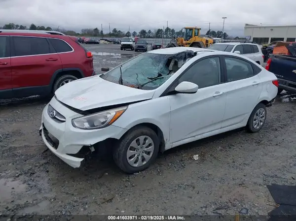 KMHCT4AE9GU025726 2016 HYUNDAI ACCENT - Image 2
