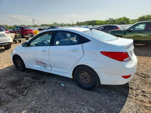 KMHCT4AE9GU039366 2016 HYUNDAI ACCENT - Image 2