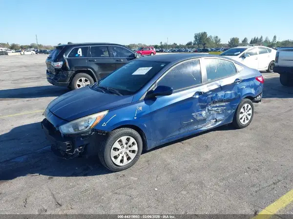 KMHCT4AE9GU051243 2016 HYUNDAI ACCENT - Image 2