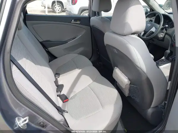 KMHCT4AE9GU051775 2016 HYUNDAI ACCENT - Image 8