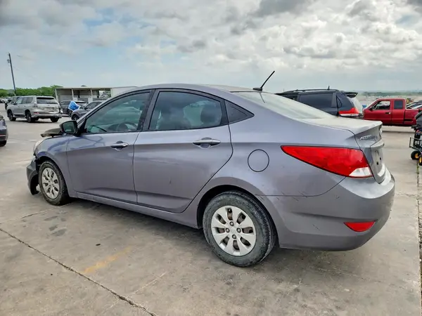 KMHCT4AE9GU073520 2016 HYUNDAI ACCENT - Image 2
