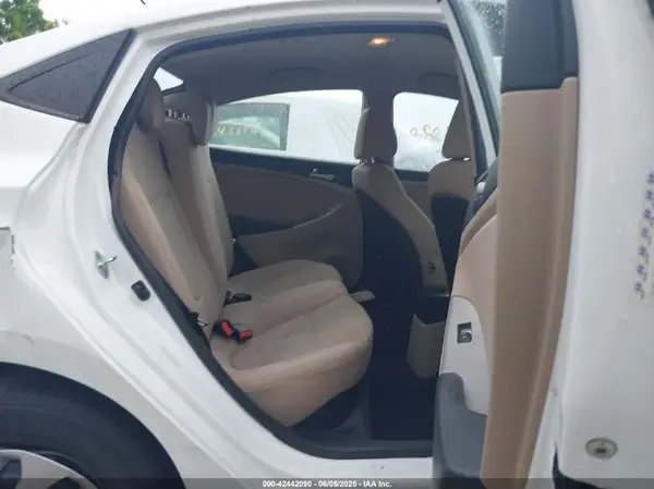 KMHCT4AE9GU079687 2016 HYUNDAI ACCENT - Image 8