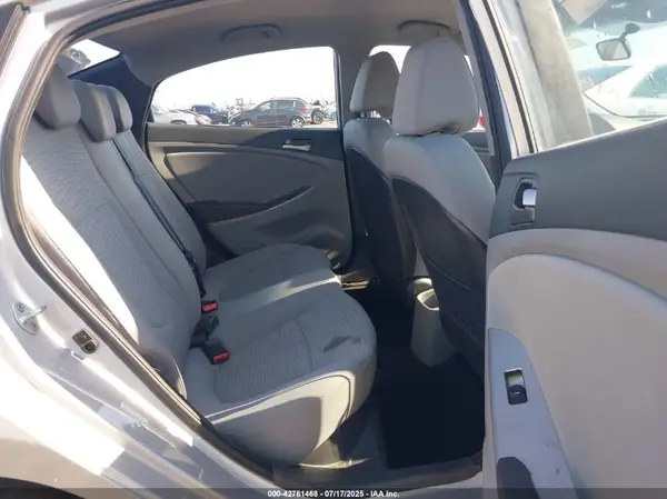 KMHCT4AE9GU084775 2016 HYUNDAI ACCENT - Image 8