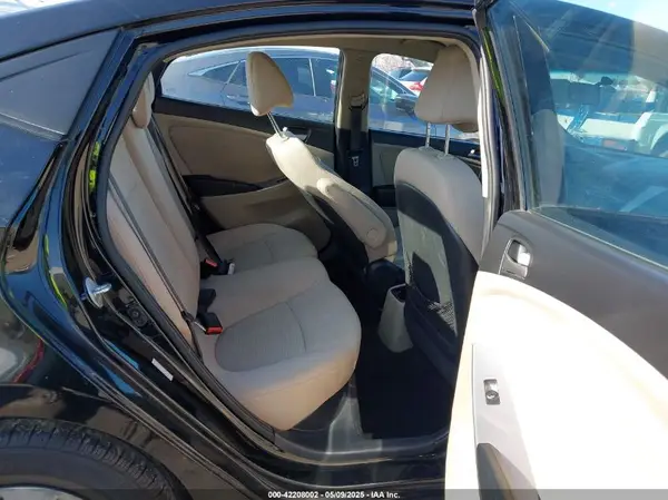 KMHCT4AE9GU085523 2016 HYUNDAI ACCENT - Image 8