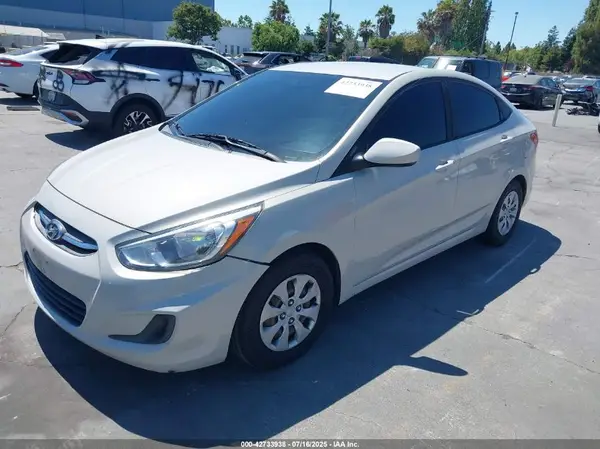 KMHCT4AE9GU090897 2016 HYUNDAI ACCENT - Image 2
