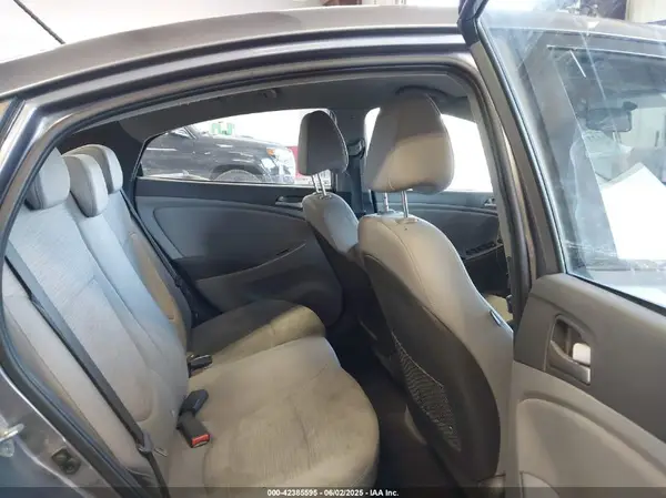 KMHCT4AE9GU091290 2016 HYUNDAI ACCENT - Image 8