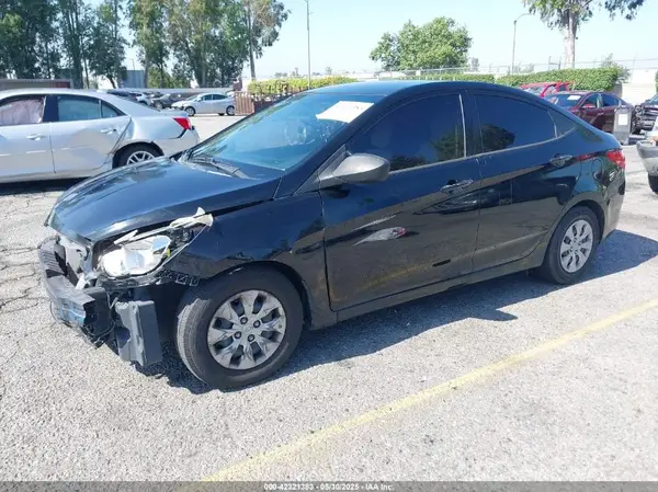 KMHCT4AE9GU101767 2016 HYUNDAI ACCENT - Image 2