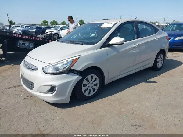 KMHCT4AE9GU107391 2016 HYUNDAI ACCENT - Image 2