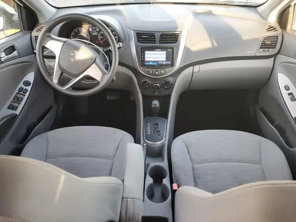 KMHCT4AE9GU121033 2016 HYUNDAI ACCENT - Image 8