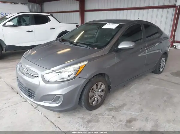 KMHCT4AE9GU124305 2016 HYUNDAI ACCENT - Image 2