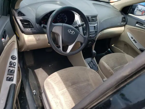 KMHCT4AE9GU135496 2016 HYUNDAI ACCENT - Image 8