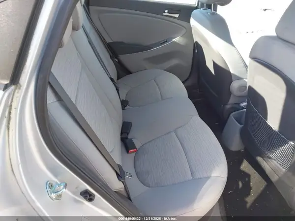 KMHCT4AE9GU136700 2016 HYUNDAI ACCENT - Image 8